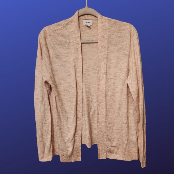 Old Navy Sweaters - Peachy Old Navy lightweight cardigan. Sz M
